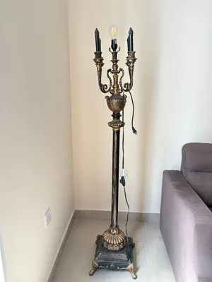 MOVE OUT SALE - Antique/Vintage-style Ornate Floor Lamp / Candelabra Lamp - Dark Bronze Finish