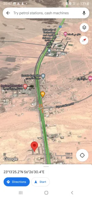 سكني تجاري عبري الجاهلي ع شارع قار بالقرب من مستشفى عبري توفر جميع الخدمات وبسعر