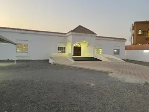 5000 ft² 5 Bedrooms Villa for Rent in Ras Al Khaimah Al Qusaidat
