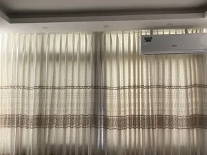 ستائر شبه جديده للبيع