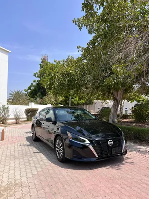 نيسان التيما 2023 sv نظيف جداً حادث خفيف