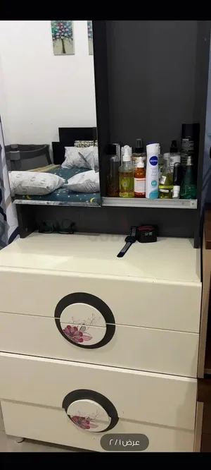 تسريحه 4 ادراج بحاله جيده