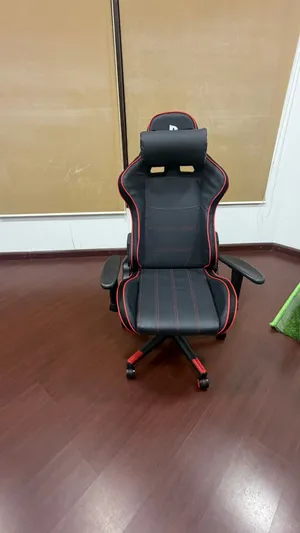 House sale, gaming chair x2 20 bhd per chair