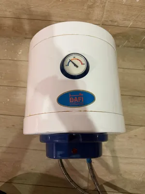 Water heater سخان ماء مستعمل فترة بسيطة