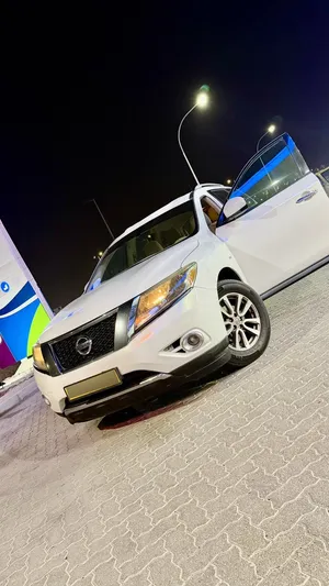 Used Nissan Pathfinder in Muscat