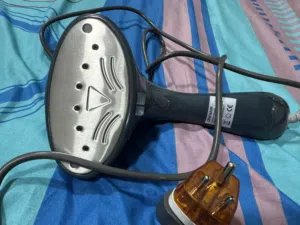 Steam iron for travel