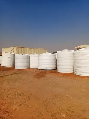 يوجد لدينا خزانات مياه بلاستيك وفايبر We have plastic and fibre water tanks