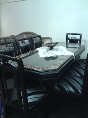 سفرة كاملة بحالة جيدة