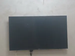 شاشة سامسونج سمارت مكسورة بس شغاله
