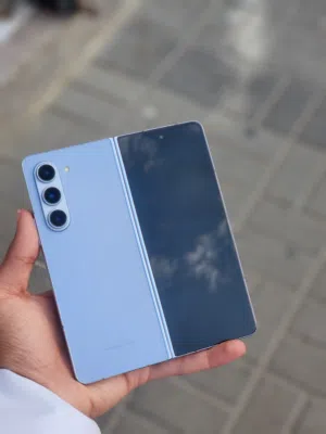 عرض خااص : Samsung Z FOLD 5 256GB هاتف نظيف جدا بدون اي مشاكل مع ضمان و ملحقاته و بأقل سعر لا يفوتك