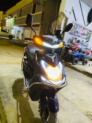 فيسبا 150c بحالت ادار موطو ربي يبارك رقم فلوصف