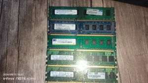DDR3  2g 1g يوجد DDR2 1g فقط