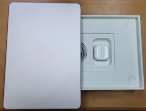 MacBook Neo/13 inch/256GB ssd/8ram/ لون  وردي كالجديد مع الكرتون