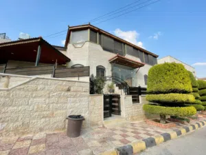 فيلا مميزة للبيع في شفابدران