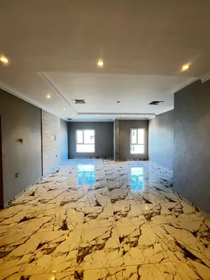 130 m2 3 Bedrooms Apartments for Rent in Hawally Jabriya