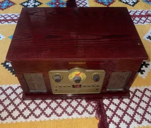 Sylvania Vintage Record Player & Multimedia System