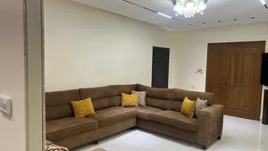 طقم كورنر بحالة ممتازة تفصيل
