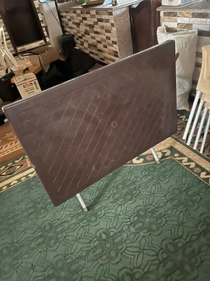 طاولة سفره متوسطه