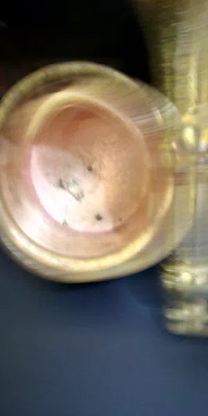 هون قديم معدي 100 سنة نحاس اصفر على احمر