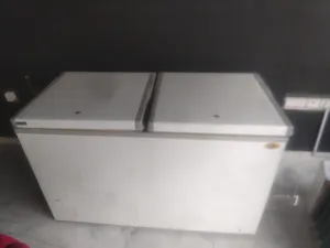 فريزر للبيع وثلاجة للبيع كبيره