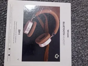 سماعات بلوتوث حالة ممتازة النوع:BH1 الصوت مرتفع جدا  Bluetooth headphones in excellent condition