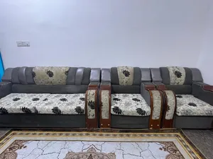 تخم للبيع  نصيف مآبي شي سعره 100 وبي مجال العنوان بصره زبير حي الخطوه