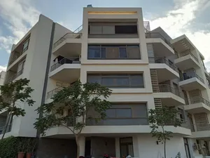 126 m2 3 Bedrooms Apartments for Sale in Cairo Cairo International Airport