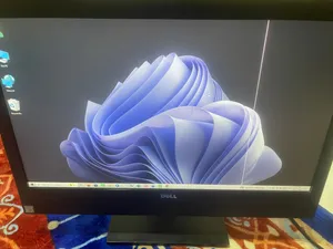 شاشه رائعه و ذو هيكل شاذ وهناك عرض خاص وبسعر ممتاز