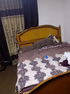 غرفة نوم مستعمله