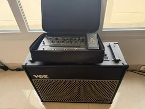 Vox Valvetronix VT 100 (2x12) Guitar Combo Amp. Level 1, Black with Vox Tone Lab EX Pedal
