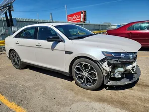 used-ford-taurus-in-al-batinah