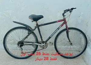 بسم الله الرحمن الرحيم  يوجد بسكليت جنط 26 نخب اول فقط ب  28دينار