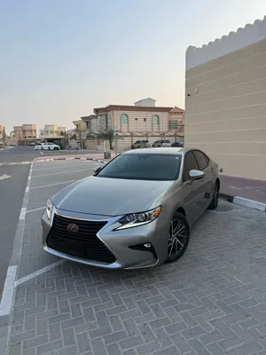 Used Lexus ES in Ajman