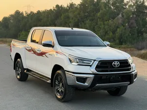 Used Toyota Hilux in Sharjah