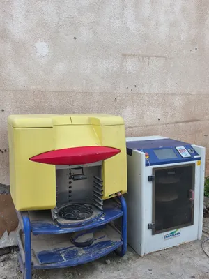 Paint match and paint mixer machine for sale , in good condition.
