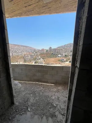 شقة عظم للبيع في اجمل مواقع رفيديا قرب مطعم تنورين اطلالة رائعه شقة طابقية كل طابق شقة واحدة فقط