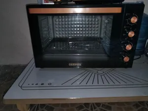 فرن كهربائي نضيف
