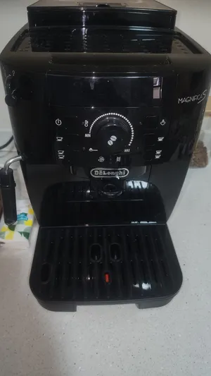 ماكينة قهوة De’Longhi الإيطالية