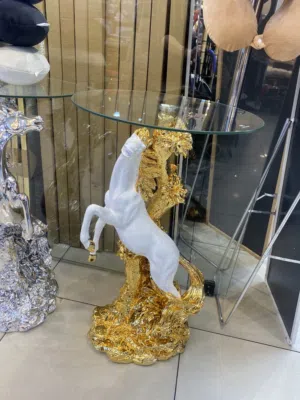 تحف نثريات حفر على التحف ديكورات داخلية تحف طاولات  طاولة شكل خيل الوان مختلفة ذهبي فضي ابيض
