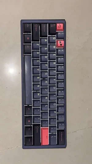كيبورد ducky mini 3 غالي مستعمل شهرين و شوي المواصفات تحت