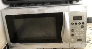 Miele 0 - 19 Liters Microwave in Misrata