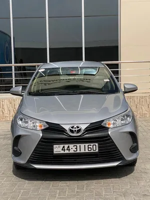 تويوتا يارس 2022 جمرك جديد ماتور 1500cc بنزين اقتصادية جدا فحص كامل 7 جيــــــــــد بحالة الوكالة
