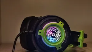 سماعة ألعاب جيمنج (Gaming Headset) احترافية - إضاءة وعزل ممتاز مع مايك