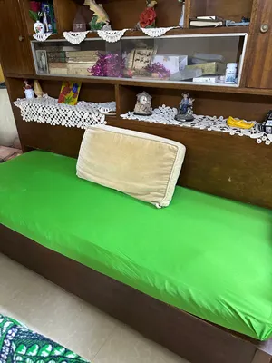 كنبة زي السرير ومكتبة 2&1 خشب زان سحارة