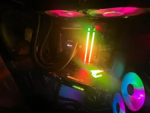 بي سي قيمنق كامل ومستقر Core i9 + RTX 2080Ti على السوم