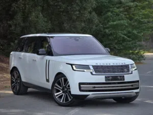 2023 Range Rover P400 SE  GCC Specs  FSH  Pristine Condition  Under warranty 2 years