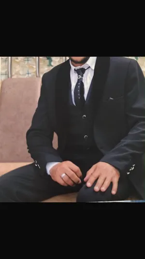 بدلة توكسيدو سبع قطع أستعمال مرة واحدة