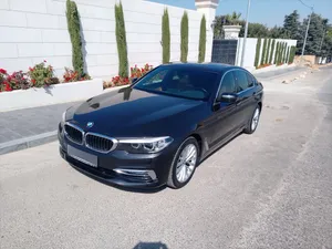 BMW 530e hybrid plug in 2019 X Drive