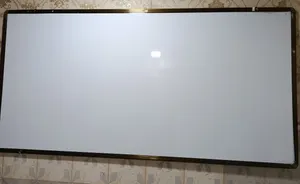 سبوره حجم كبير وتستعمل من الجهتين مستعمله