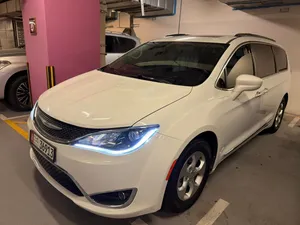 Used Chrysler Pacifica in Abu Dhabi